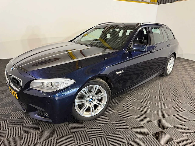 Bmw 5-serie touring 520d high executive, tz-672-j - afbeelding 1 van  19