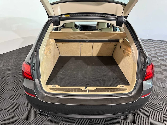 Bmw 5-serie touring 520i executive, 62-xht-2 - afbeelding 9 van  14