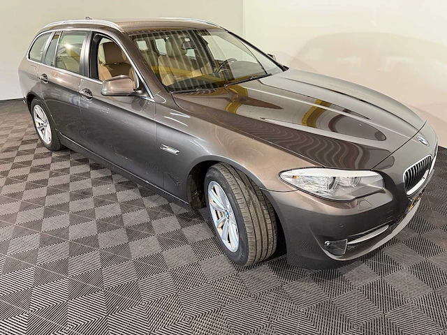 Bmw 5-serie touring 520i executive, 62-xht-2 - afbeelding 11 van  14