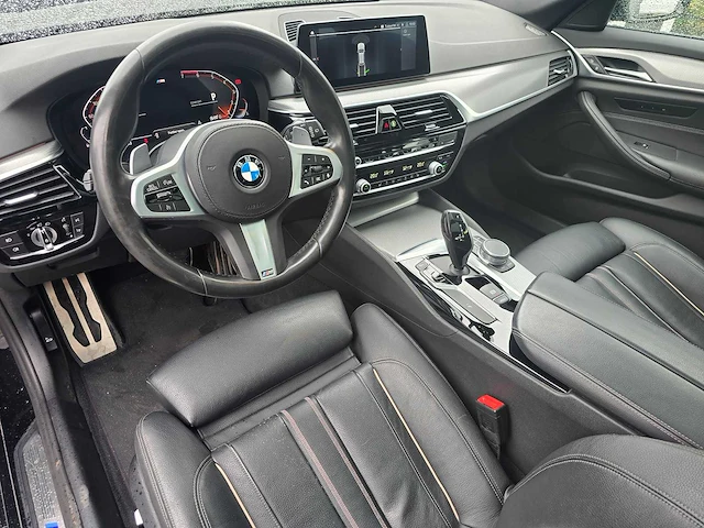 Bmw 5-serie touring 520i high executive m-sport edition - panoramadak - car 2020 | h-433-tb - afbeelding 19 van  32