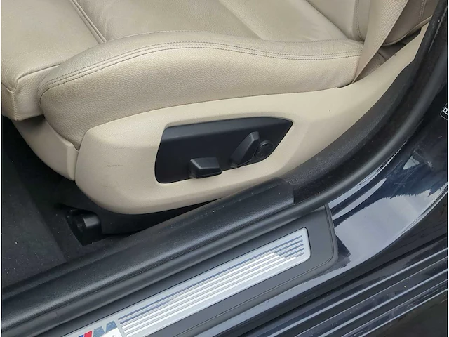 Bmw 5-serie touring 520xd high executive car 2013 | rv-907-b - afbeelding 2 van  30