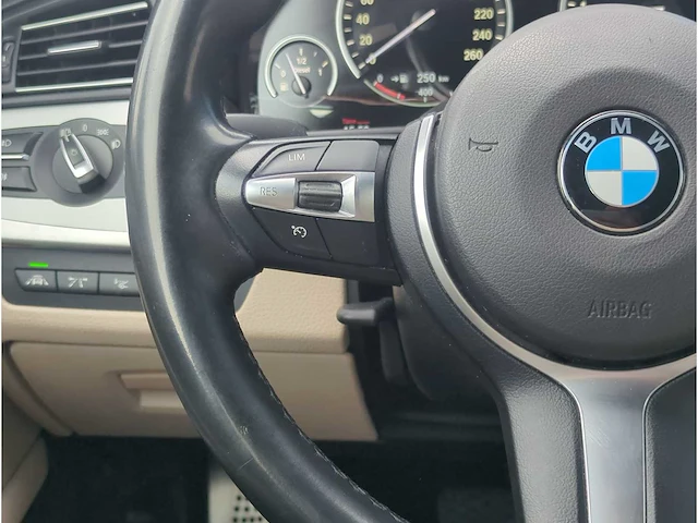 Bmw 5-serie touring 520xd high executive car 2013 | rv-907-b - afbeelding 7 van  30