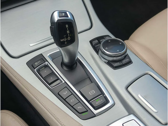 Bmw 5-serie touring 520xd high executive car 2013 | rv-907-b - afbeelding 15 van  30