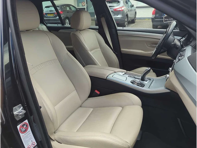 Bmw 5-serie touring 520xd high executive car 2013 | rv-907-b - afbeelding 20 van  30