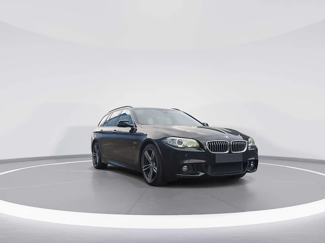 Bmw 5-serie touring 520xd high executive car 2013 | rv-907-b - afbeelding 12 van  30