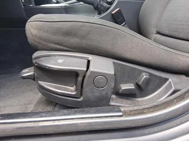 Bmw 5-serie touring 523i business edition ii 2009 | 9-xkf-90 - afbeelding 3 van  38