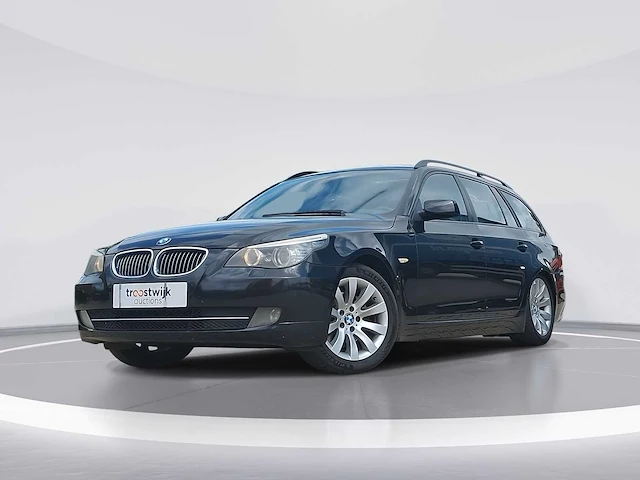 Bmw 5-serie touring 523i business edition ii 2009 | 9-xkf-90 - afbeelding 1 van  38