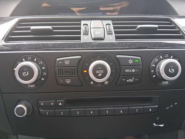 Bmw 5-serie touring 523i business edition ii 2009 | 9-xkf-90 - afbeelding 17 van  38