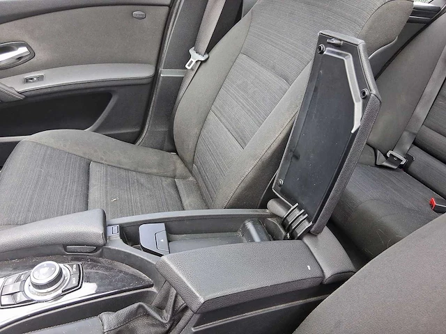 Bmw 5-serie touring 523i business edition ii 2009 | 9-xkf-90 - afbeelding 32 van  38