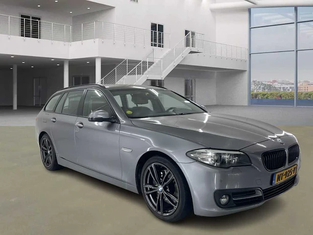 Bmw 5-serie touring 525d high executive 2015 | nt-925-v - afbeelding 12 van  23