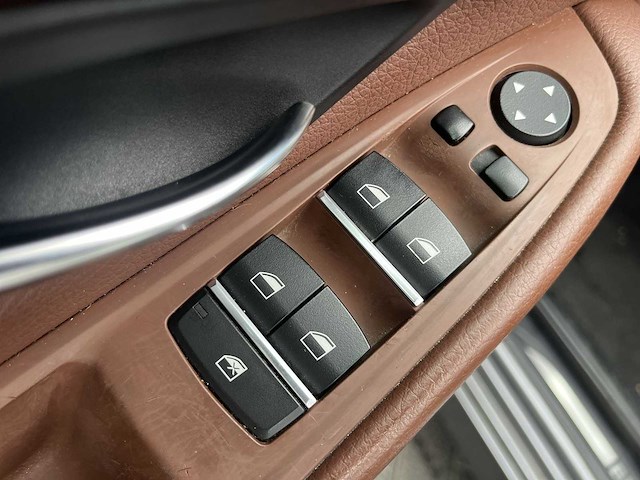 Bmw 5-serie touring 525d high executive m-sport - 2015 | nt-925-v - afbeelding 18 van  33