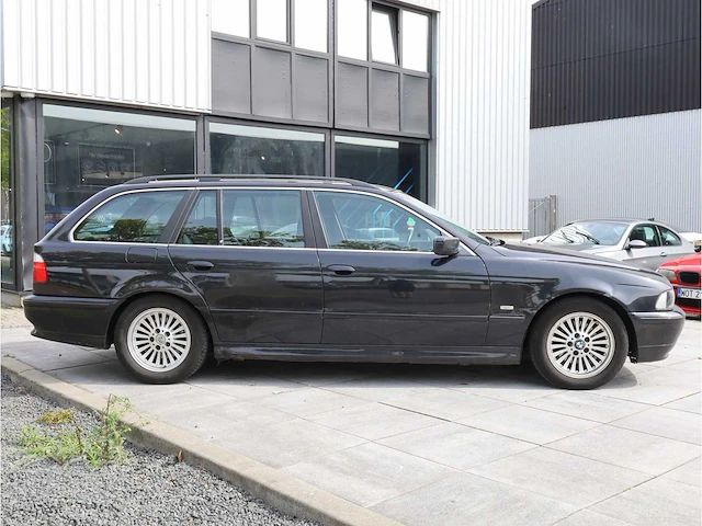 Bmw 5-serie touring 525i executive 2001, 46-gv-fl - afbeelding 15 van  18