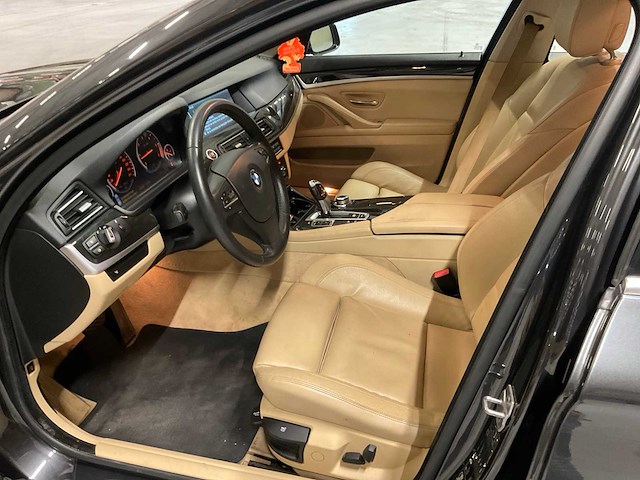 Bmw 5-serie touring 530 xd high executive personenauto - afbeelding 8 van  25