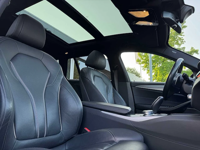 Bmw 5-serie touring 530d xd high executive 2017 | xj-946-r - afbeelding 5 van  35