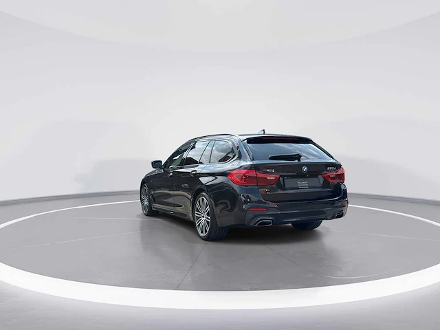 Bmw 5-serie touring 530d xd high executive 2017 | xj-946-r - afbeelding 31 van  35