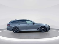 Bmw 5-serie touring 530e business edition+ m-sport 2022 | p-056-bt - afbeelding 31 van  36