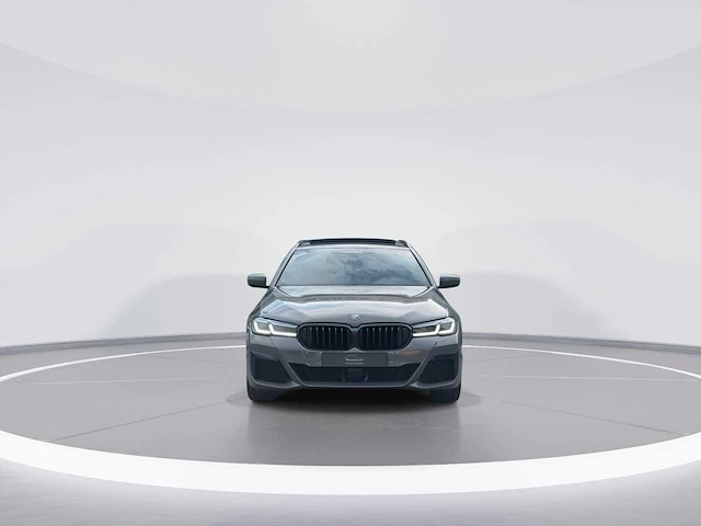 Bmw 5-serie touring 530e business edition+ m-sport 2022 | p-056-bt - afbeelding 12 van  36