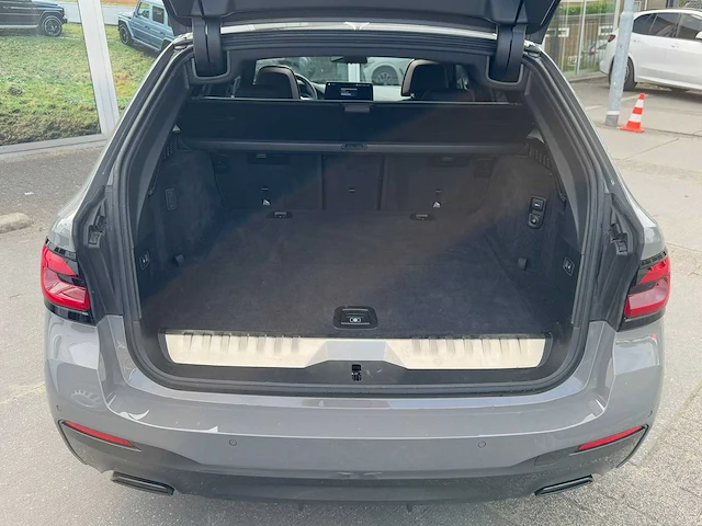 Bmw 5-serie touring 530e business edition+ m-sport 2022 | p-056-bt - afbeelding 24 van  36