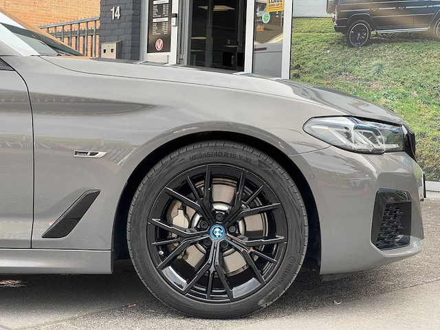Bmw 5-serie touring 530e business edition+ m-sport 2022 | p-056-bt - afbeelding 27 van  36