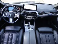 Bmw 5-serie touring 540i xdrive business edition plus sensatec automaat 2021 laser camera dodehoek panoramadak memory - afbeelding 11 van  44