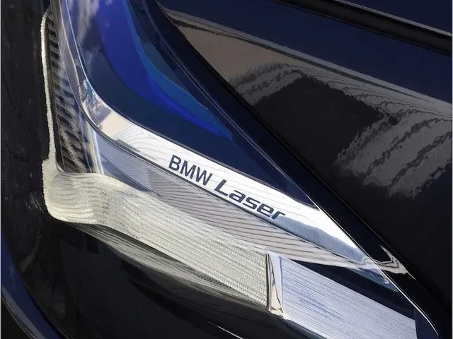 Bmw 5-serie touring 540i xdrive business edition plus sensatec automaat 2021 laser camera dodehoek panoramadak memory - afbeelding 22 van  44