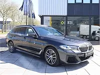 Bmw 5-serie touring 540i xdrive business edition plus sensatec automaat 2021 laser camera dodehoek panoramadak memory - afbeelding 42 van  44