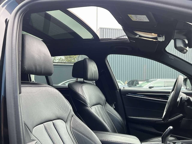 Bmw 5-serie touring 540i xdrive high executive| rx-593-g - afbeelding 31 van  40