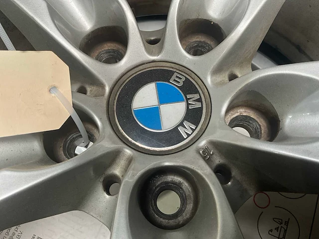 Bmw 5-series 18” autoband met velg (4x) - afbeelding 5 van  6