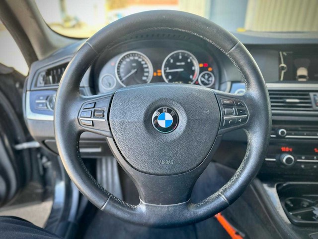 Bmw 520d executive plus automaat, 9-kkz-32 - afbeelding 2 van  15