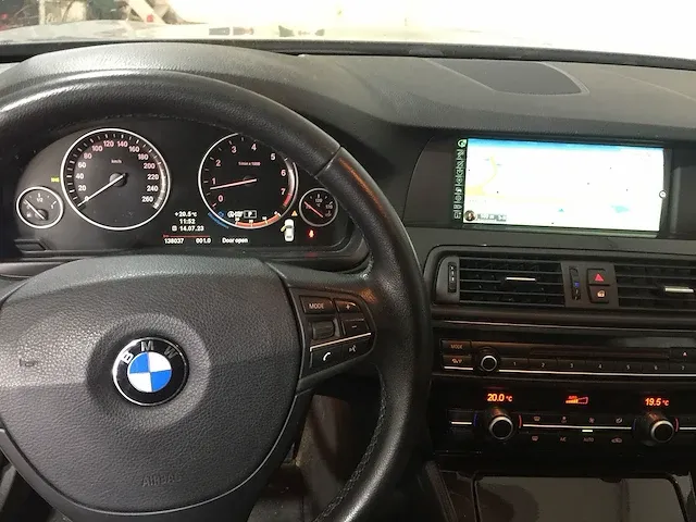 Bmw 520i executive + 5-serie 93-zvb-6 - afbeelding 8 van  23