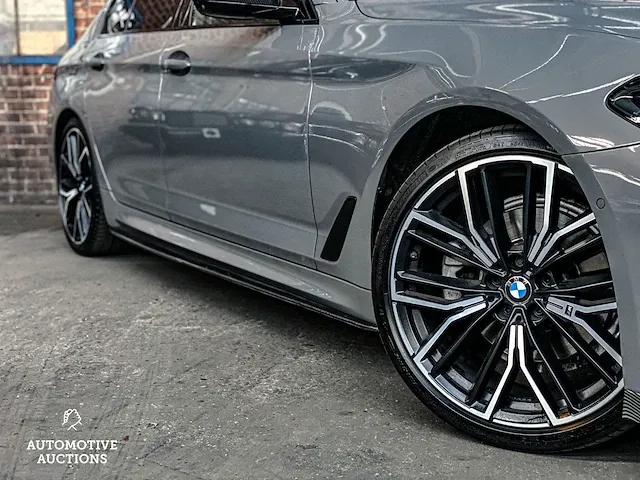 Bmw 520i m-performance m-sport high executive edition -facelift- 184pk 2020 -orig. nl- 5-serie, j-372-zj - afbeelding 4 van  87