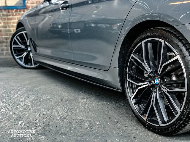 Bmw 520i m-performance m-sport high executive edition -facelift- 184pk 2020 -orig. nl- 5-serie, j-372-zj - afbeelding 18 van  87