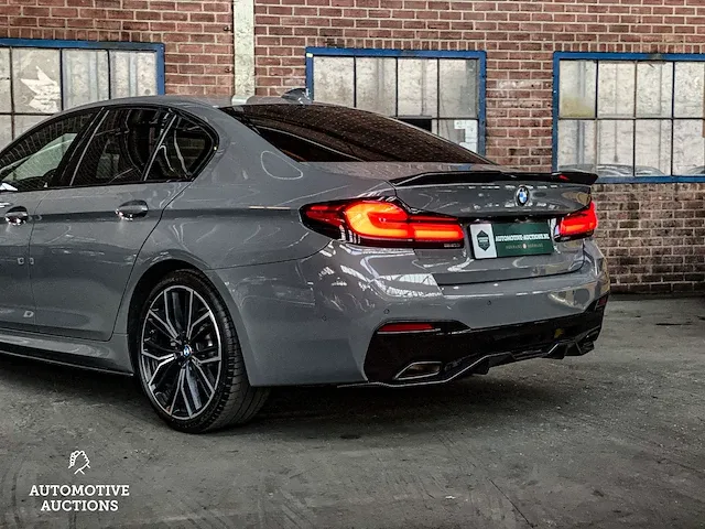 Bmw 520i m-performance m-sport high executive edition -facelift- 184pk 2020 -orig. nl- 5-serie, j-372-zj - afbeelding 19 van  87