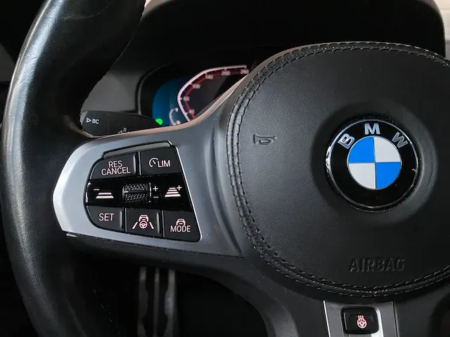 Bmw 520i m-performance m-sport high executive edition -facelift- 184pk 2020 -orig. nl- 5-serie, j-372-zj - afbeelding 29 van  87