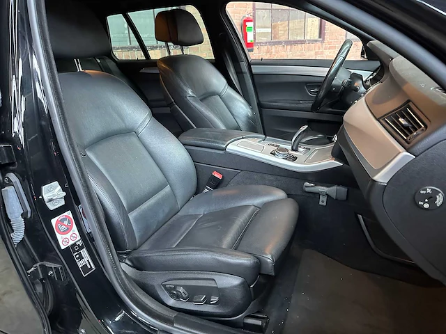 Bmw 520i touring m sport edition 184pk 2017 f11 5-serie, kz-889-h - afbeelding 44 van  52