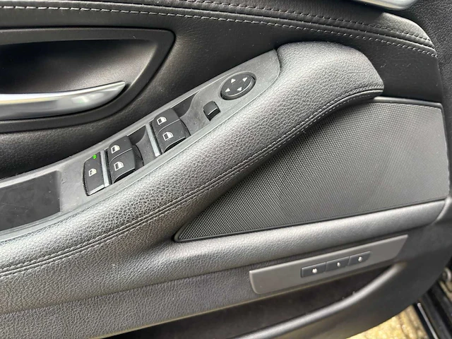 Bmw 523i executive automaat; 95-pff-6 - afbeelding 15 van  30