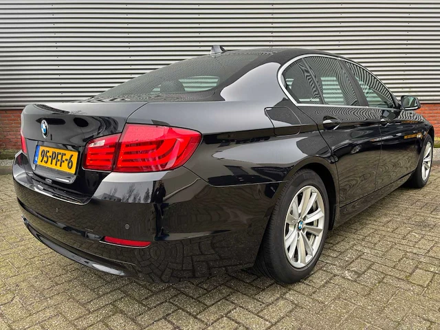 Bmw 523i executive automaat; 95-pff-6 - afbeelding 12 van  30