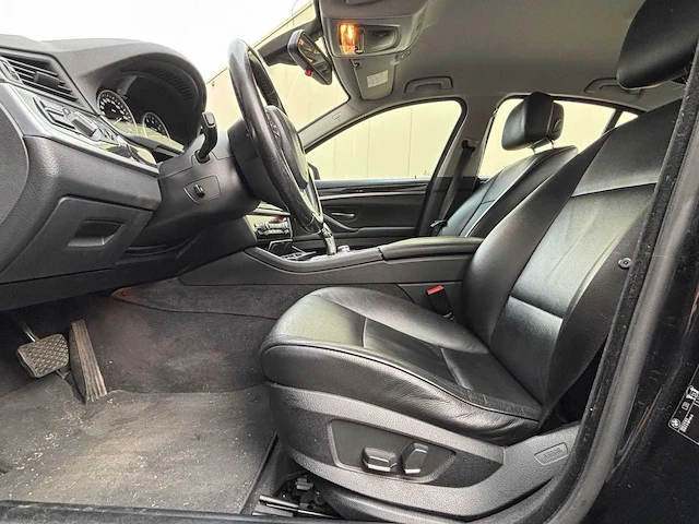 Bmw 523i executive automaat; 95-pff-6 - afbeelding 25 van  30
