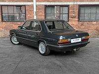 Bmw 525e 2.7 126pk 1984 5-serie, 91-gnv-4 olditmer - afbeelding 17 van  39
