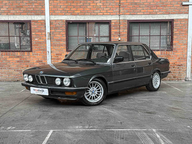 Bmw 525e 2.7 126pk 1984 5-serie, 91-gnv-4 olditmer - afbeelding 1 van  39