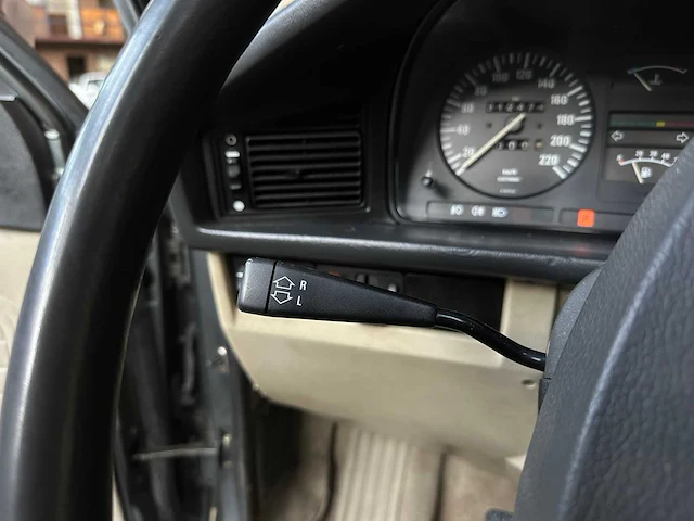 Bmw 525e 2.7 126pk 1984 5-serie, 91-gnv-4 olditmer - afbeelding 23 van  39