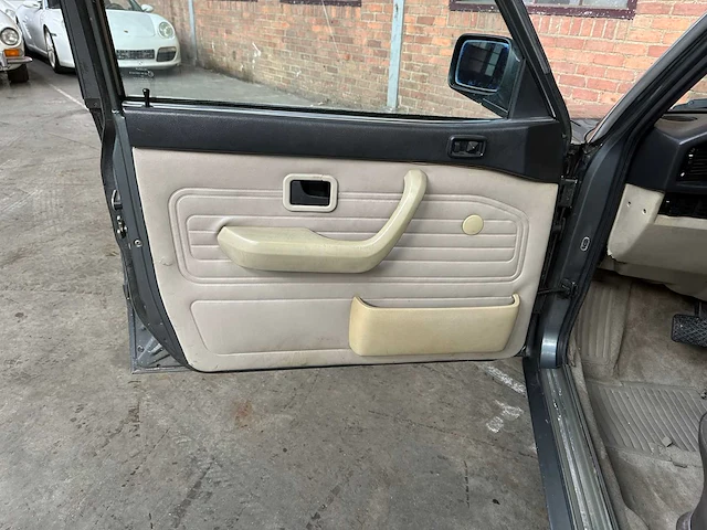Bmw 525e 2.7 126pk 1984 5-serie, 91-gnv-4 olditmer - afbeelding 29 van  39