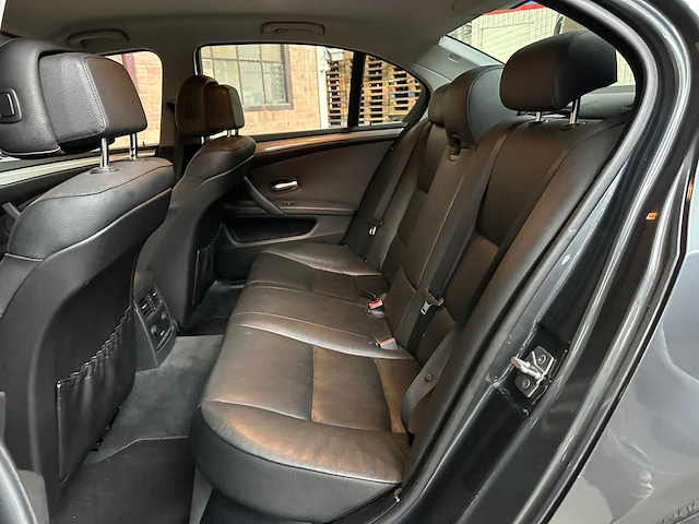 Bmw 525i business line edition ii 218pk 2009 5-serie, 71-jxb-8 youngtimer - afbeelding 28 van  35