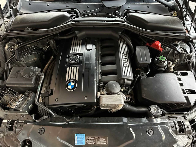 Bmw 525i business line edition ii 218pk 2009 5-serie, 71-jxb-8 youngtimer - afbeelding 34 van  35