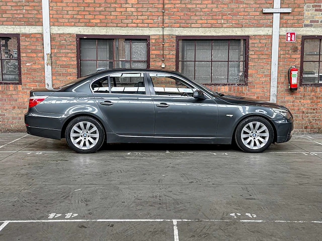 Bmw 525i business line edition ii 218pk 2009 5-serie, 71-jxb-8 youngtimer - afbeelding 7 van  35