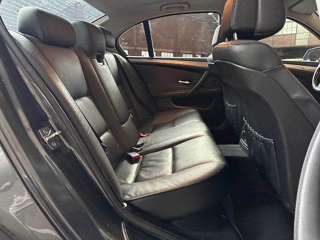 Bmw 525i business line edition ii 218pk 2009 5-serie, 71-jxb-8 youngtimer - afbeelding 25 van  35