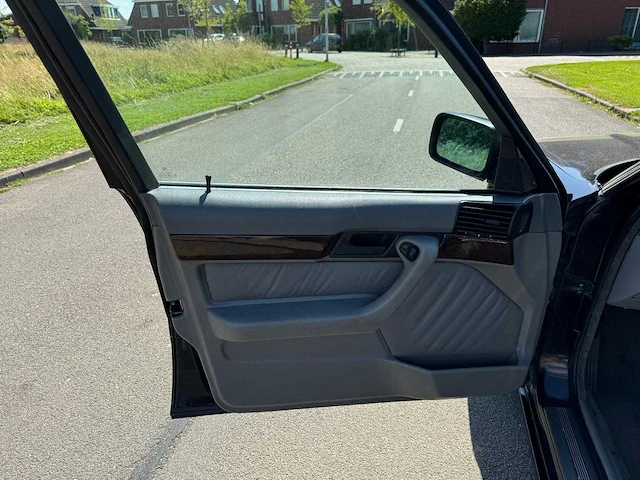 Bmw 525i m-sedan 1990 aut. leder airco schuifkanteldak youngtimer 5256 - afbeelding 9 van  21