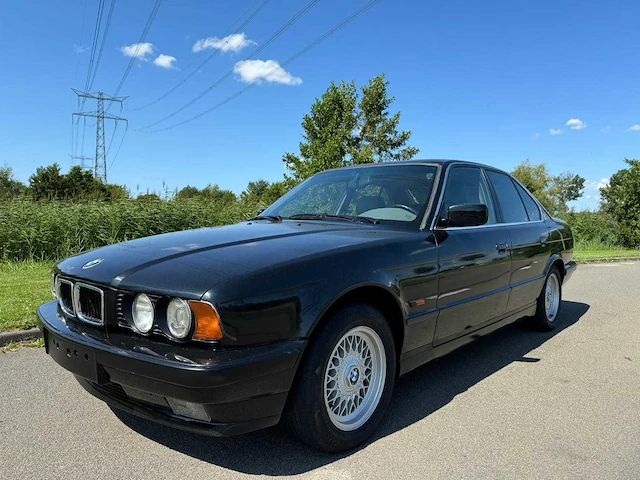Bmw 525i m-sedan 1990 aut. leder airco schuifkanteldak youngtimer 5256 - afbeelding 1 van  21