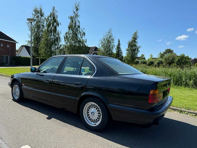 Bmw 525i m-sedan 1990 aut. leder airco schuifkanteldak youngtimer 5256 - afbeelding 17 van  21