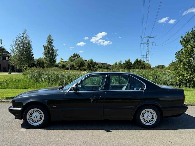 Bmw 525i m-sedan 1990 aut. leder airco schuifkanteldak youngtimer 5256 - afbeelding 18 van  21